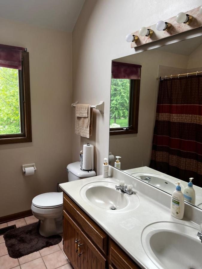 Quiet And Spacious Room1 Bolingbrook Exterior foto